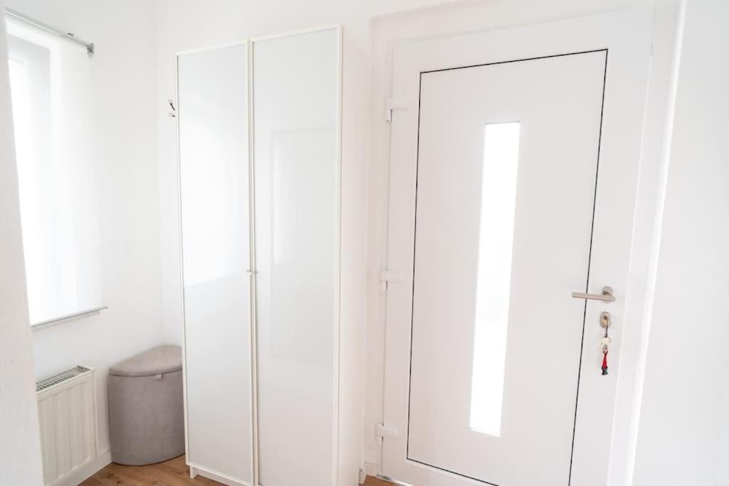 Wohnung Naehe Stadtzentrum Mit Wohnzimmer Und Kueche Κόμπλεντς Εξωτερικό φωτογραφία