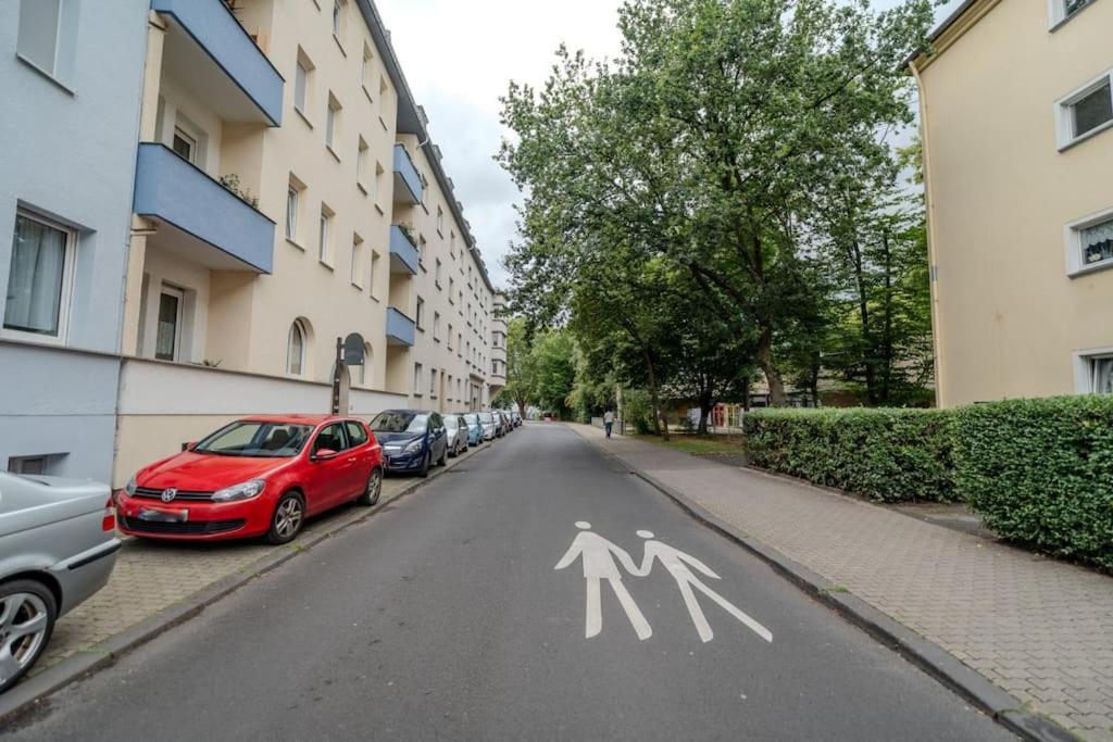 Wohnung Naehe Stadtzentrum Mit Wohnzimmer Und Kueche Κόμπλεντς Εξωτερικό φωτογραφία