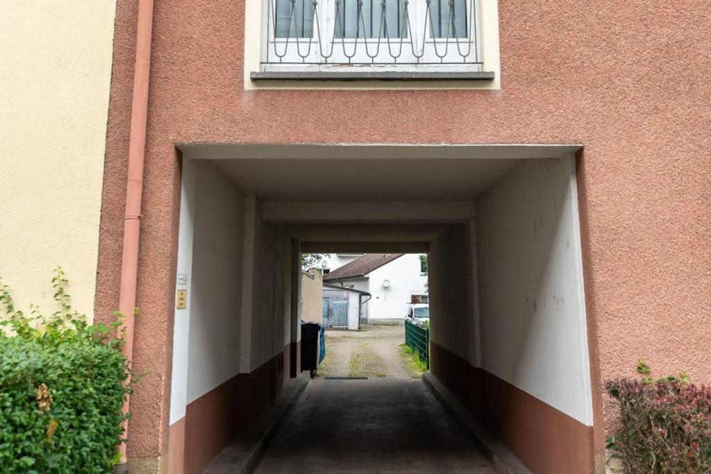 Wohnung Naehe Stadtzentrum Mit Wohnzimmer Und Kueche Κόμπλεντς Εξωτερικό φωτογραφία